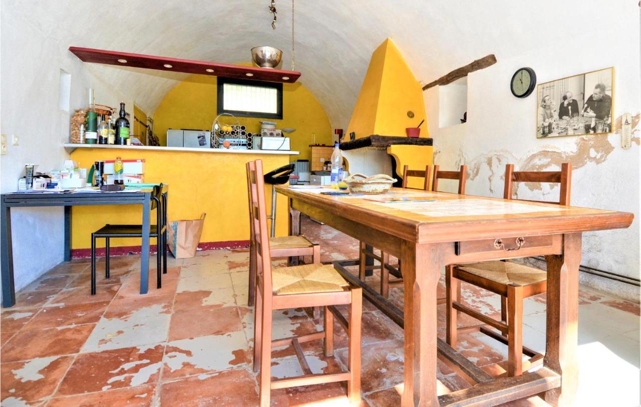 Stunning Home In St-Hippolyte-Du-Fort With Wifi Saint-Hippolyte-du-Fort Eksteriør billede